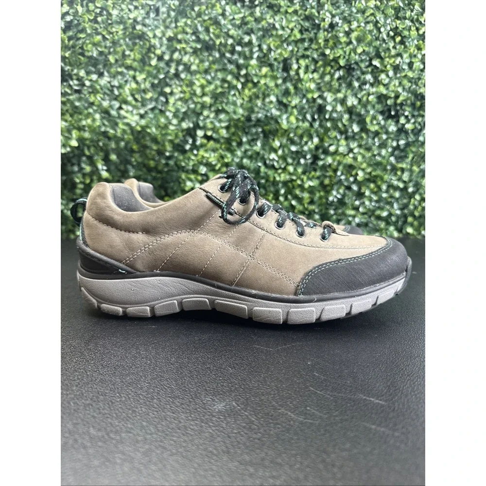 Clarks Wave Walk Shoes Men's Size 8.5 W Brown Waterproof